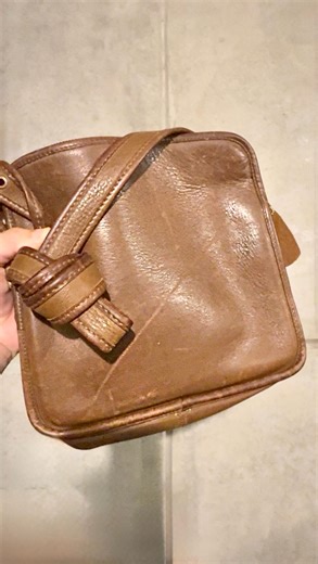 Johnathan Nielsen on Instagram: "The perfect travel bag! Would you have paid $30? #vintagecoach #thrfitedfinds #restoration"