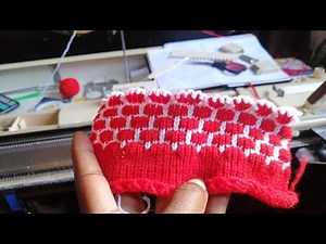 MACHINE KNIT BUBBLE PATTERN WITH TWO COLORS/ TUCK STITCH