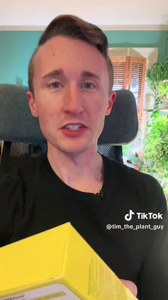 Whats your experience with Superthrive plant food/fertilizer? How do you use it? Any good or bad experiences? Let me know in the comments 👉 Thank you, plant fam 💚🪴 #plants #houseplants #planttok #plantsoftiktok #plantdad