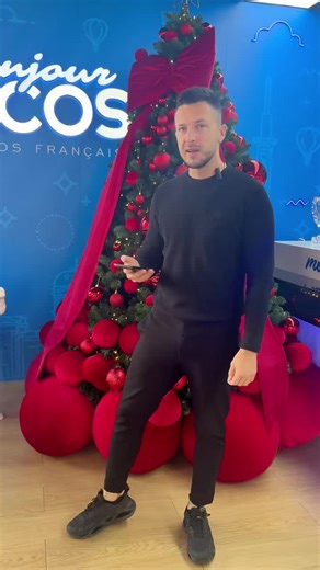 Bonjour Tacos on Instagram: "Program special de sarbatori : 23,24,25,26 - inchis 27,28,29,30 - program normal 31,1,2,3,4 - inchis Din 5 ianuarie - program normal. Valabil in Tg Mures! #delicios #tacos #sos #franta #fastfood"