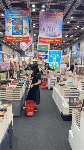 Just browsing BookFest Malaysia 2026 on Day 1 at KL Convention Centre.