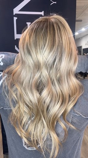 The true definition of trust the process Balayage isn’t just color—it’s an art form. The foils, the toning, the styling… every step leads to that seamless blend and sun-kissed finish. Who else is obsessed with this transformation? Book your balayage session today at Illusions Salon & Spa! | Illusions Hair Salon & Day Spa