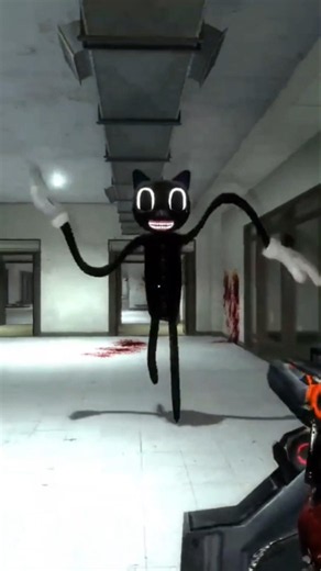The SCARY Cartoon Cat chases me around the white mall!!!