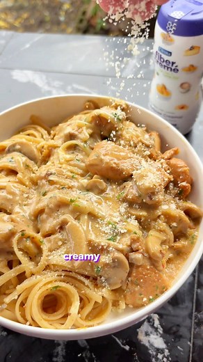 76K views · 1.2K reactions | Make guilt free Creamy Chicken Pasta with me using Ellenka FiberCreme!  Comfort food without the guilt; FiberCreme gives that rich, creamy finish we love but with added fiber and a healthier twist! Plus, you can easily grab FiberCreme at Cash & Carry, Landmark, Alabang Town Center, Unimart, and on the Orange App. #GuiltFreeSarap #FiberCremePhilippines #TastyCreamyHealthy #CreamyChickenPasta #Easyrecipe #fbreelsfypシ゚ #reelsviralシ | cookiing.bae | Facebook