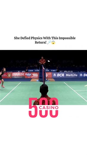 sportyvibe.hq on Instagram: "During a high-stakes match at the Jakarta Istora Senayan, a venue known for its intense atmosphere, Thai badminton sensation Ratchanok Intanon executed a defensive maneuver that redefined the limits of human agility. As the shuttlecock hurtled toward the floor at high velocity, Intanon utilized a specialized #low-center-of-gravity lunge, a technique designed to maximize reach while maintaining balance for a quick recovery. ​Dr. Hiroshi Tanaka from the Sports Biomecha