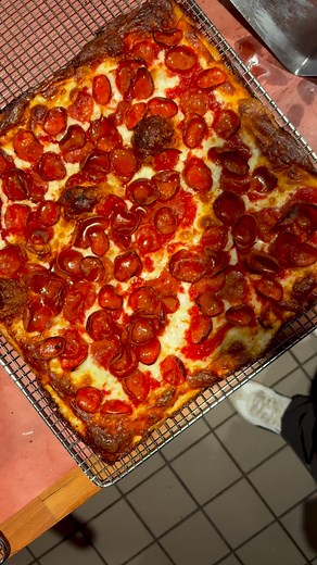 true pizza for you… never gonna fool ya | Squares & Fare