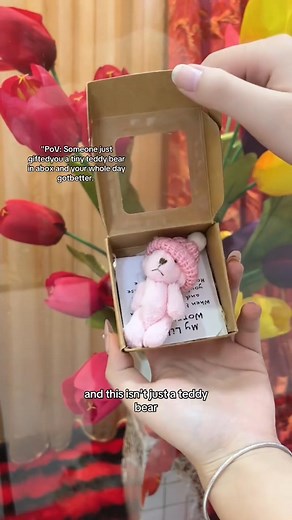 The Cutest Tiny Gift Ever This plushie is palm-sized, super soft, and comes ready-to-gift. Whether it’s Valentine’s, Christmas, or just a random love bomb — this little bear delivers big feels.” | Obsertionper | Facebook