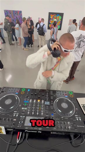 Tour Announcement: Live DJing with Keyboard Performances