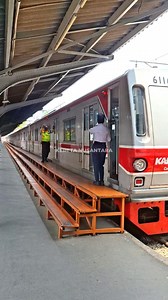 189K views · 1.6K reactions | CSOT KAI Commuter #railway #railroad #train | Kereta Nusantara | Facebook