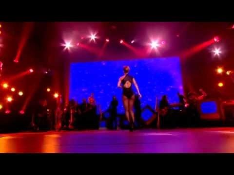 HD Rihanna Ft. Jay-Z - Umbrella Live (Nokia Concert In London)