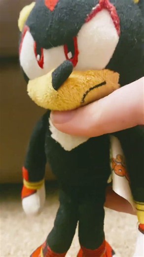 Sonic and shadow & metal sonic plush review (TOMY)