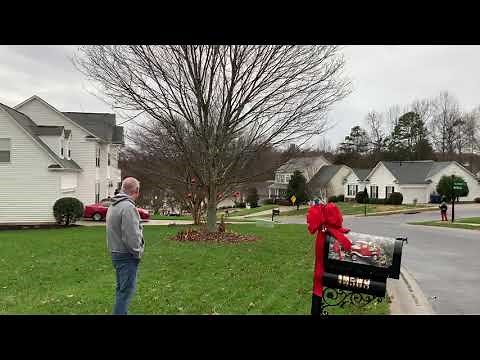 2020-12-24 Santa on the Fire Truck (Carolina Volunteer Fire Department)