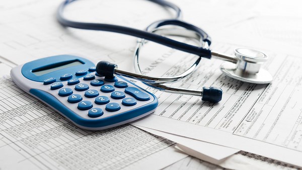 McKee executive order targets Rhode Island health care costs