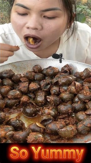Eating Snails for the First Time ? 🐌 Please tell me delicious or not?