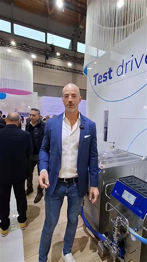 Hello everybody, please join Alberto and our team at SIGEP day 3 to experience the Test Drive Area in all it's greatness! 🙌 Today Alberto will show you the new generation Valmar gelato pasteuriser Sweety JETMIX TTi 180 and how Valmar Smart Pump optimises your gelato production. 💫👌 Experience also our amazing Snowy 27, a one of a kind machine on the market, how this batch freezer's capacity and speed speaks best for itself in this video: One single cycle fills 7 gelato containers in under 10 m