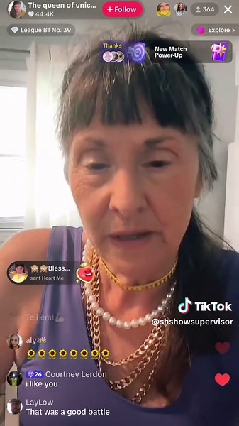 Debbie the Pet Lady: Handling Trolls with Grace