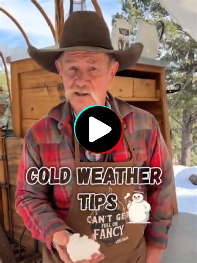 Cold weather cooking tips! If you're cooking outside in the winter (and you should be!) here are some tips that will help everything go smoothly. #CowboyCooking #OutdoorCooking #WinterCooking #CastIronCowboy #Survival