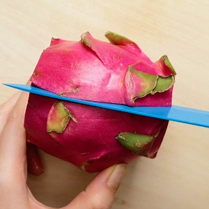 5.2M views · 10K reactions | Cutting hacks to upgrade your cooking skills | 5-Minute Crafts Family | Facebook