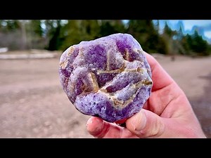 I found Amethyst and Agates in Lake Superior!