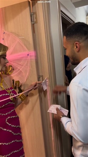 Türkiye's Surprising Wedding Tradition! 💸🎊#shorts #funny