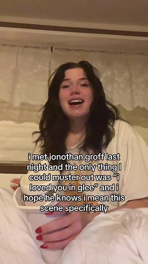 Jonathan Groff's Iconic Scene in Glee: A Tribute to a Broadway Star