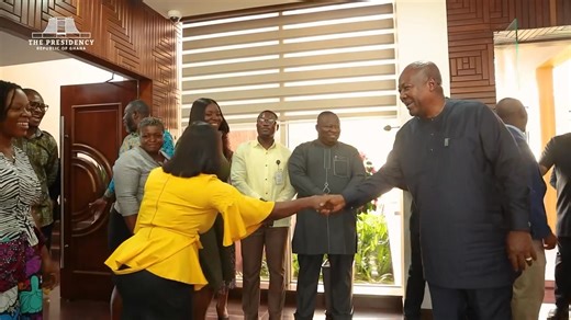 “Welcome back to work. Thank you for your dedication in 2025, and let’s keep the momentum going in 2026,” President John Dramani Mahama tells staff as he warmly greets members of the Presidency after the New Year. #ghanaweb #ghanawebtv | GhanaWeb