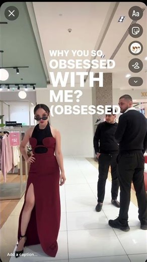 you can’t ignore a Nensi Dojaka dress…