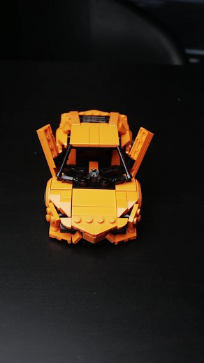 Building a LEGO Lamborghini Aventador