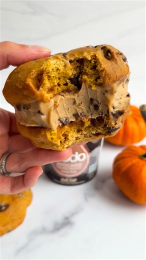 Cado Avocado Ice Cream on Instagram: "We are here for your PSL inspiration! 🎃 Pumpkin spice cookies sandwiched with Cado Java Chip. A love story in every bite. 💕🍨 ☕️ #psl #pumpkinspice #java #friday"
