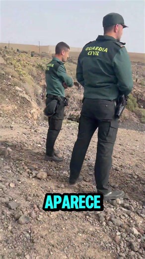 HE CAMPED ON A BEACH IN SPAIN AND ENDED UP LIKE THIS 😥🔎