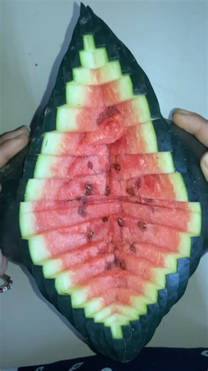 Simple watermelon 🍉🍉Cutting Design Skills #shots #cutting skills #carving #watermelon #foodart