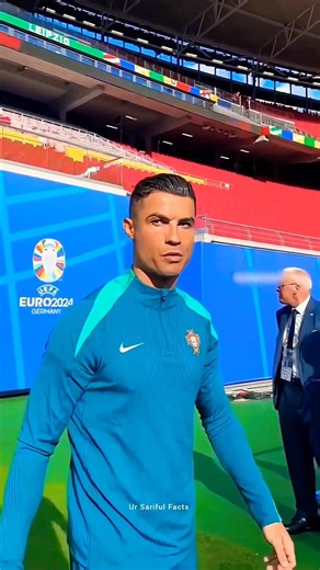 How Long Will You Play Football With Ronaldo ?😍⚽ #shorts #ronaldo#cr7