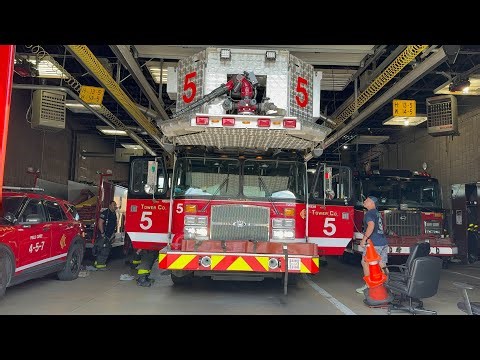 🔥FIRE IN HI-RISE🔥chicago fire department Ambulance 65 Engine 23 Tower ladder 5 responding