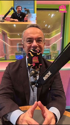 Χρήστος Σταϊκούρας. Τι ακούει, πού πάει, τι τρώει και το soundtrack της ζωής του!