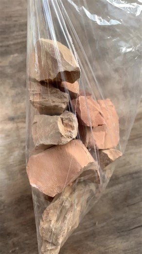 Explore the Therapeutic Benefits of Mixed Clay