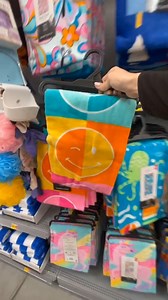 133K views · 145 reactions | Turn a Walmart towel into THIS for your hair! ‍♀️ | Upstyle with Hometalk | Facebook