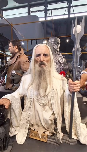 165K views · 4.1K reactions | Infinity Studio Releases Wonder Festival 2025. #WonderFestival2025 #InfinityStudio #Batman #Curry #Darkseid #WOW #HarleyQuinn #ArnoldSchwarzenegger #QueenStudios #T2JudgmentDay #Terminator #atlantis #lifesizebust #statue #statuecollectors #DCUniverse #nerd #geek #nerdgirl #geekgirl | Nerdy Sphere | Facebook