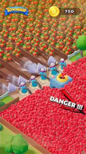 I Built the BIGGEST Tomato Factory in Township! 🍅😱 #shorts #games #township