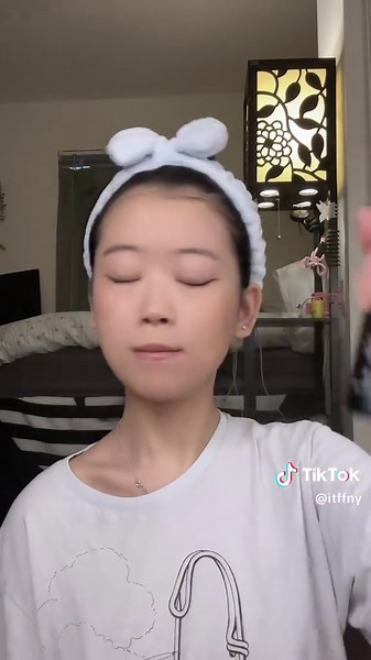 Quick School Makeup Routine in 15 Minutes