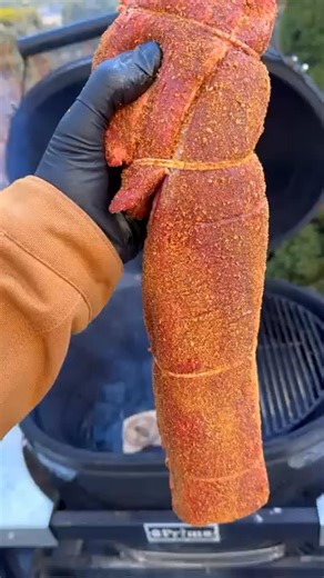 Primo Ceramic Grills on Instagram: "A Holiday Hero? Prime Filet Tenderloin Roast from @haltemanfamilymeats and @hooked_on_bbq"