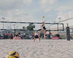 1.3K views · 195 reactions | On the board with a BANG‼️ Evie and VB open our team scoring against Coastal. | South Carolina Beach Volleyball | Facebook