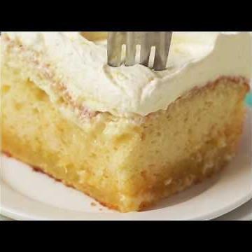 Lemon Bar Magic Cake