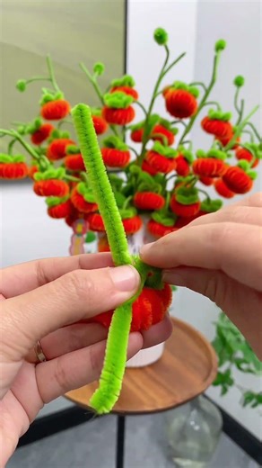 Placing persimmons in your home brings good fortune~ #crafts #pipe cleaners