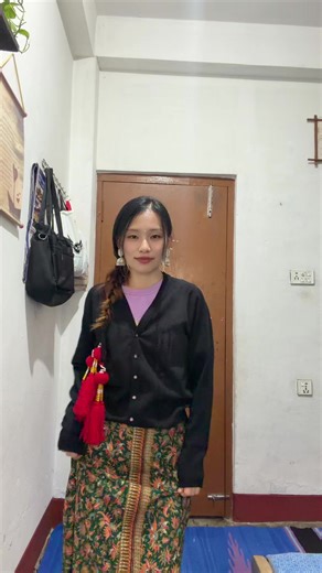 Bhuiko fula tipera siraima 🌸 #nepalisong #old 🫶#foryou #fyp