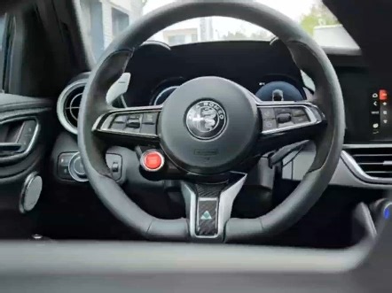 P008B-00低压燃油系统压力应能-过高。P0627-00 - 燃油泵“A”控制电路高. P062A-00 - 燃油泵“A”控制电路范围/性能.P0628