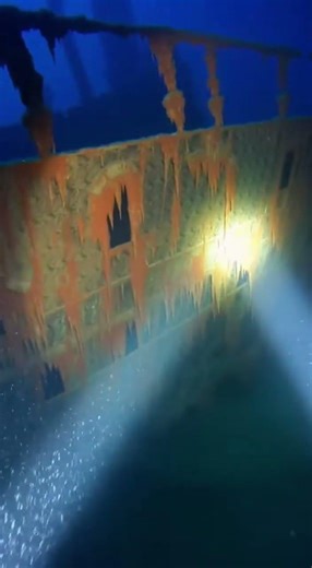 Exploring the Titanic Ship Deep Underwater… Real POV Dive #Titanic #Shipwreck #DeepSeaExploration
