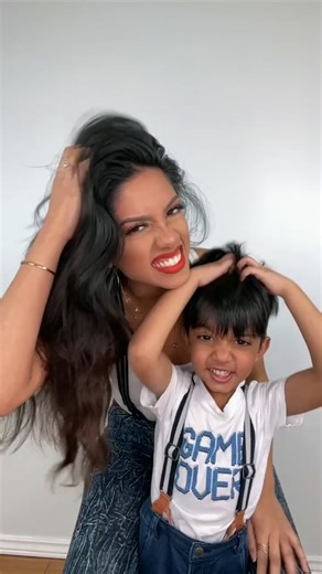 I grew up with oil scalp massages and it's a tradition going strong with my babies. We're using @fableandmane Shop @sephoracanada #Cleanatsephora