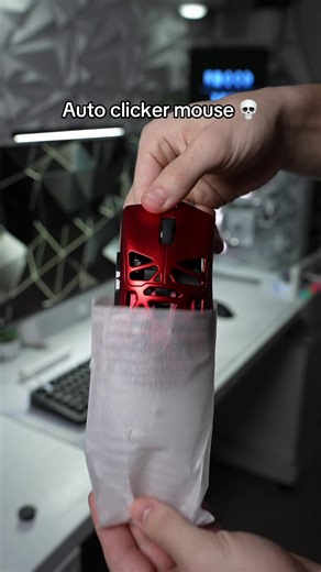 Autoclicker button lowkey useful asf in Minecraft 😭 #mouse #gamingmouse #g11 #budgetmouse #redmouse