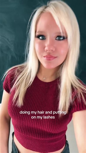 i started listening to paramore more often recently and hayley williams’s voice is so beautiful! this song has been on repeat it’s amazing! also i meant for this to be a makeup video but i accidentally deleted the video 😭 so here is me doing my hair and lashes LOL #hayleywilliams #paramore #grwm #makeup #decode