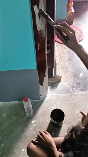 chocolate colour apply for fream 🖌️🖌️🎨🎨🏡#colour #painting #asian pants #viral video #shorts